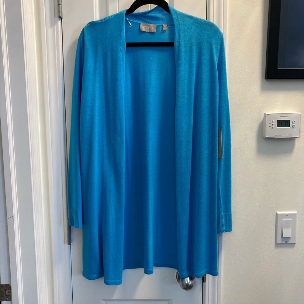 Cyrus Size Medium Blue Long Sleeve Cardigan NWT